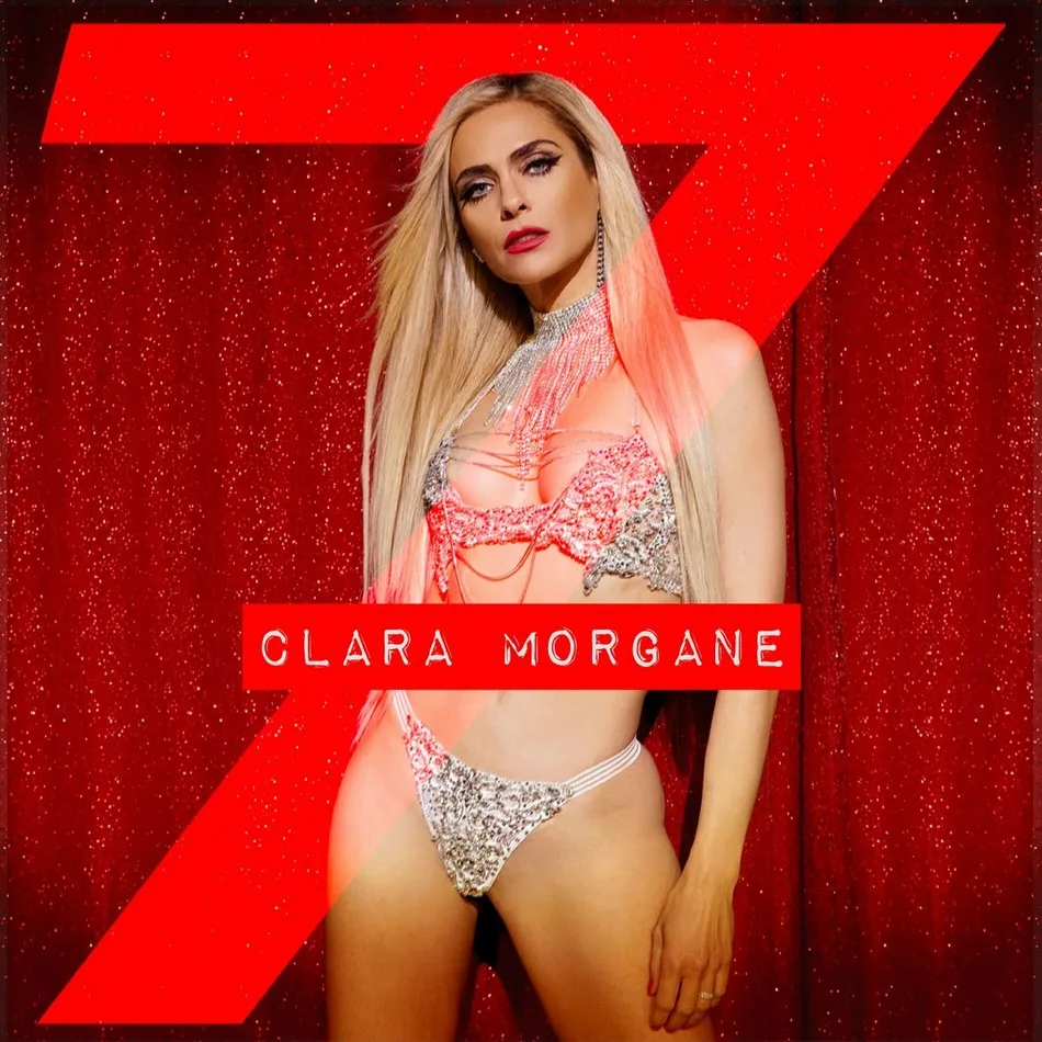 Clara Morgane : L’Icône Éternelle, du Soufre des Plateaux à l’Éclat des Plumes de Cabaret 2 clara morgane 02