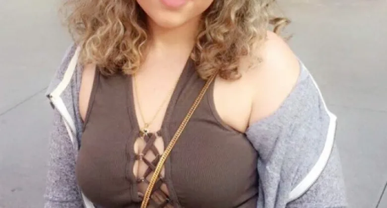 virile exhibe jolie fille ronde